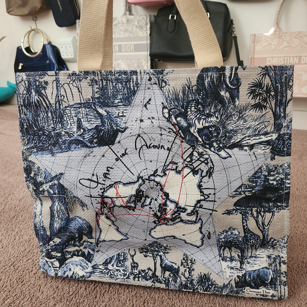 AUTHENTIC Christian Dior Around The World Beach Straw Tote